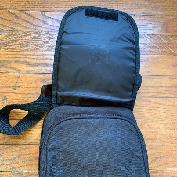 EUC Nintendo DS game system bag w/ strap - Picture 3 of 5